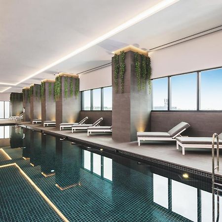 Sky One Apartments By Cllix Box Hill Εξωτερικό φωτογραφία